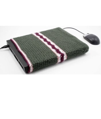 Crochet Laptop Cover in Red Heart Soft Solids - WR1029