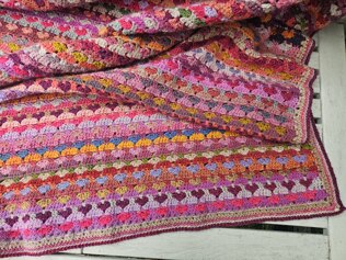 30 Hearts Blanket