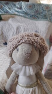 Small granny stitch hat for dolls