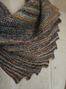 Hitchhiker Shawlette