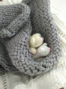 Knitting pattern cat and little kittens