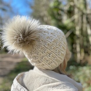 Lots of Dots Hat