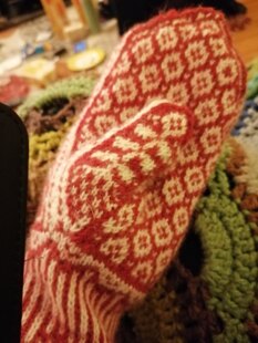 Songbird mittens 😍