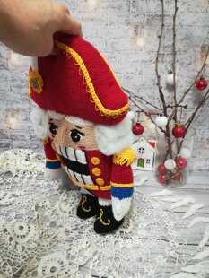 Knitted Nutcracker — A Timeless Character!