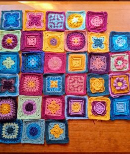Granny I Shrank Your Squares CAL
