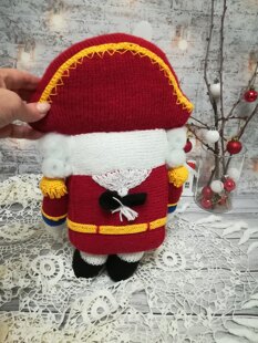 Knitted Nutcracker — A Timeless Character!