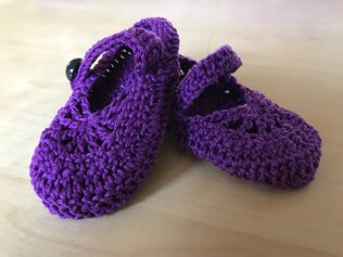 Crocheted Baby Girl Shoes