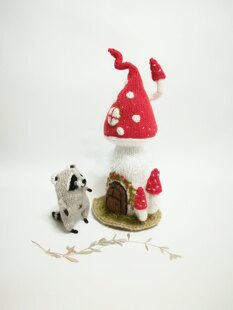 Toy Little Cute Raccoon  With Mushroom House