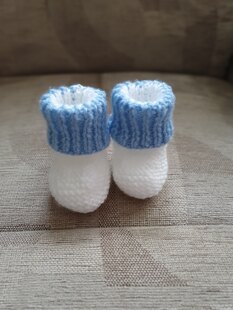 Hat & booties