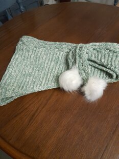 Betwixtmas scarf