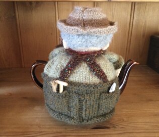Gardener tea cosy