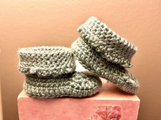 Sydney’s sleepy bear layette