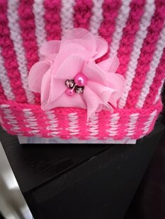 Easy tissue box cover