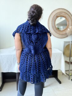 Women's lacy vest