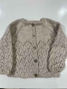 Girls cardigan.