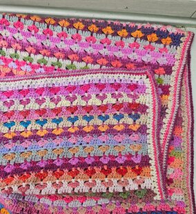 30 Hearts Blanket