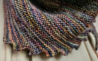 Hitchhiker Shawlette