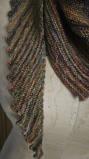 Hitchhiker Shawlette