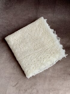 Heirloom Lace Shawl- Opera House Design