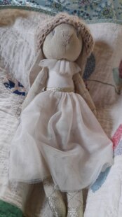 Small granny stitch hat for dolls