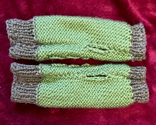 Mens Christmas tree / Gardening wrist warmers / fingerless gloves