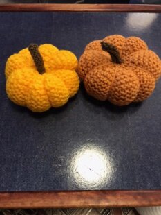 twins pumpkins