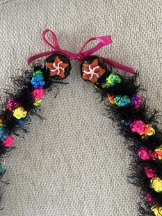 Neon /80’s glow party Hawaiian lei necklace
