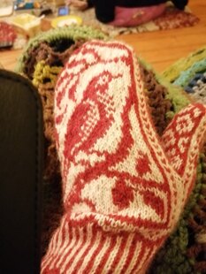 Songbird mittens 😍