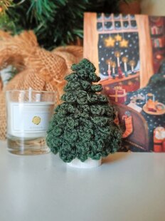 Ooh (tiny) Christmas tree