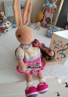 Bunny the Violinist