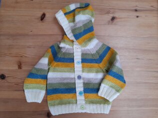 Baby cardigan with hood