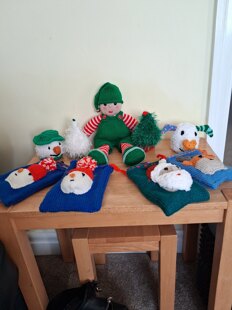More Christmas knits