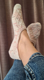Trimetry slippers - white