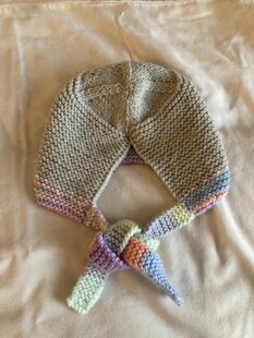 Garter Stitch Baby Set - Bonnet