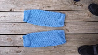 Arctic Ice Legwarmers