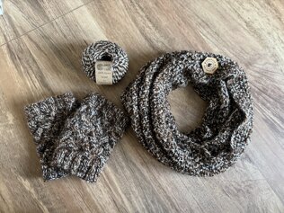 Cowl and fingerless glove set