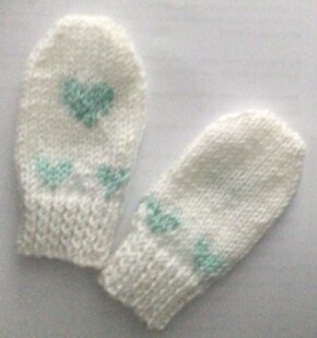 Little hearts mittens