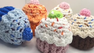 Cute Crochet Cupcakes