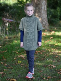 Cable Fantasy Poncho