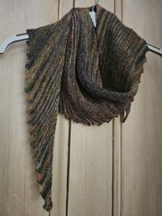 Hitchhiker Shawlette