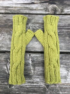 One cable mitts
