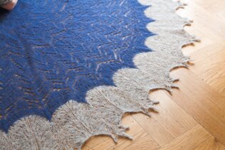 "Day-lily" shawl