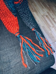 Mums diagonal scarf