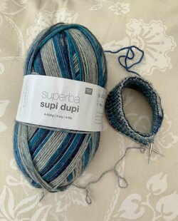 Simple stripey socks