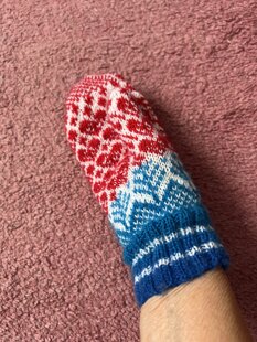 Love ❤️ ♥️ heart mittens