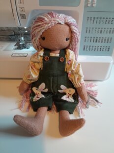 Sweetpea the hedgerow doll