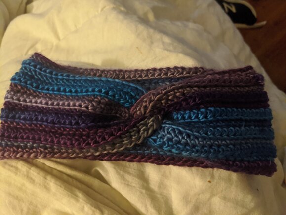 Headband with a twist