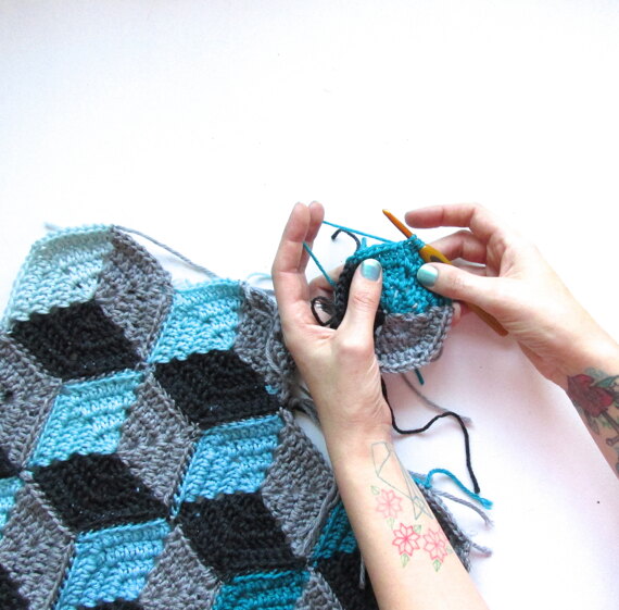 3D Geo Cushion