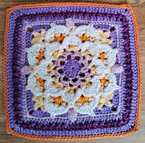 Felicitas Afghan Square