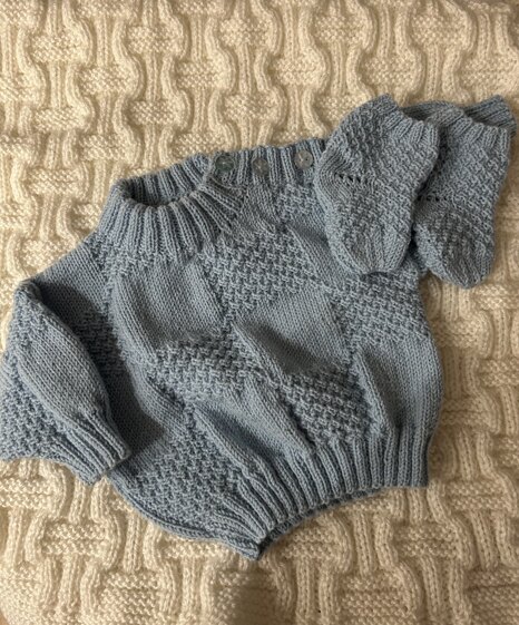 Baby jumper and socks